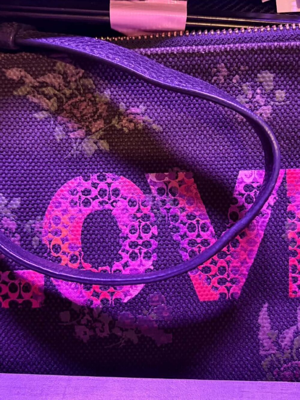 WRISTLET LOVE by COACH